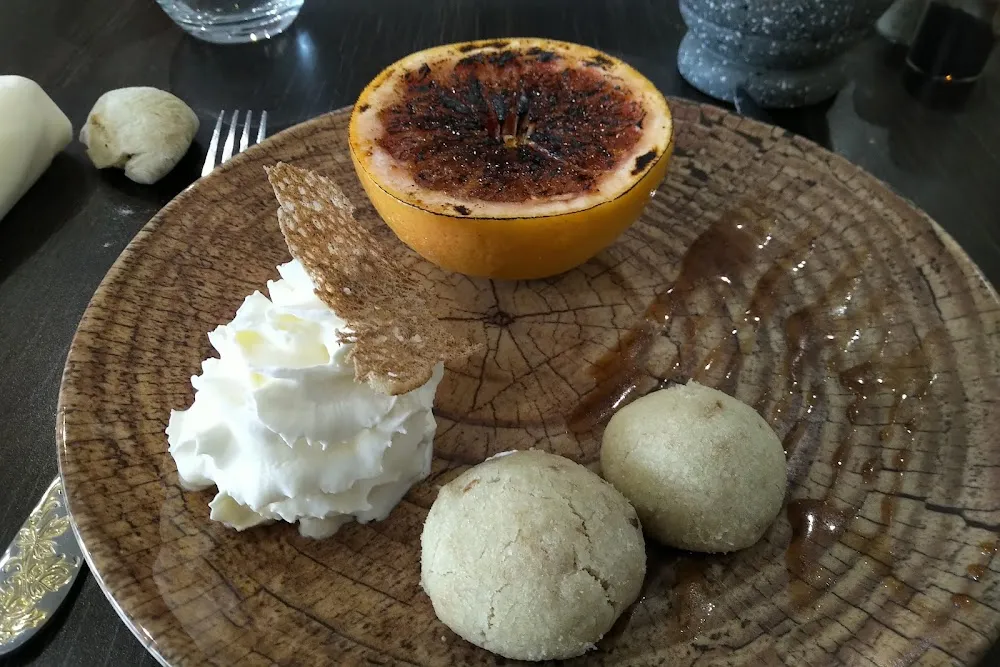 Pomelos Flambé Avec Montecao